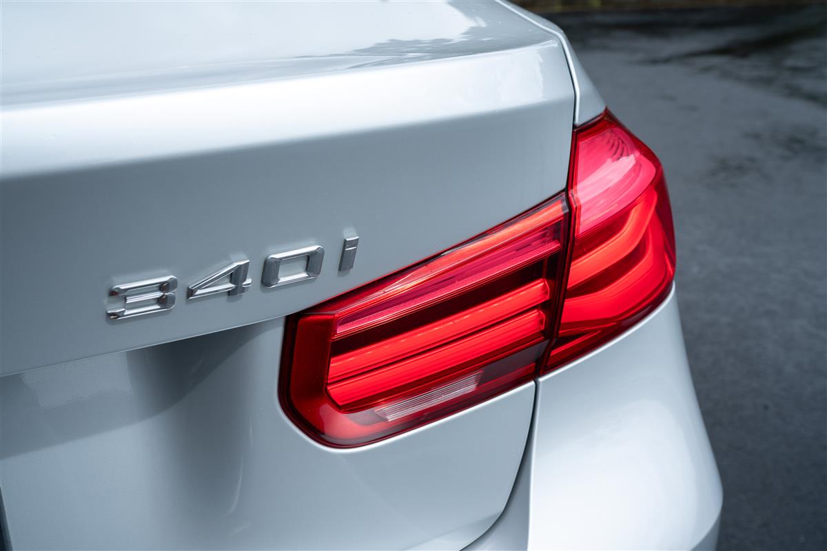 2016 BMW 340i LCI F30 M-SPORT B58 STOCK Carousel 10