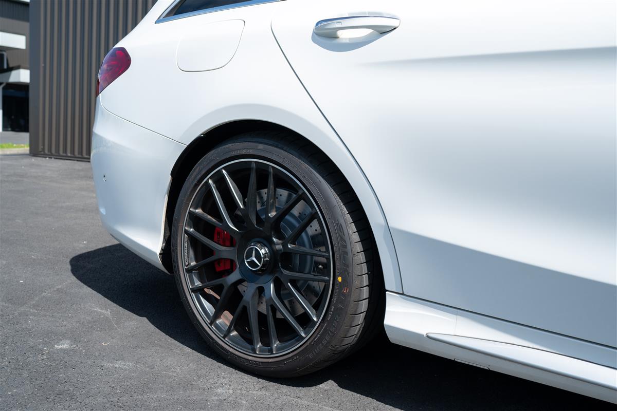 2017 Mercedes-Benz C 63 S C63S AMG ESTATE IMMACULATE Carousel 4