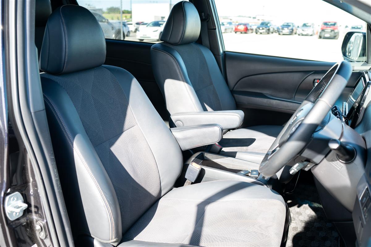 2017 Toyota Estima AERAS PREMIUM EDITION FACELIFT Carousel 15