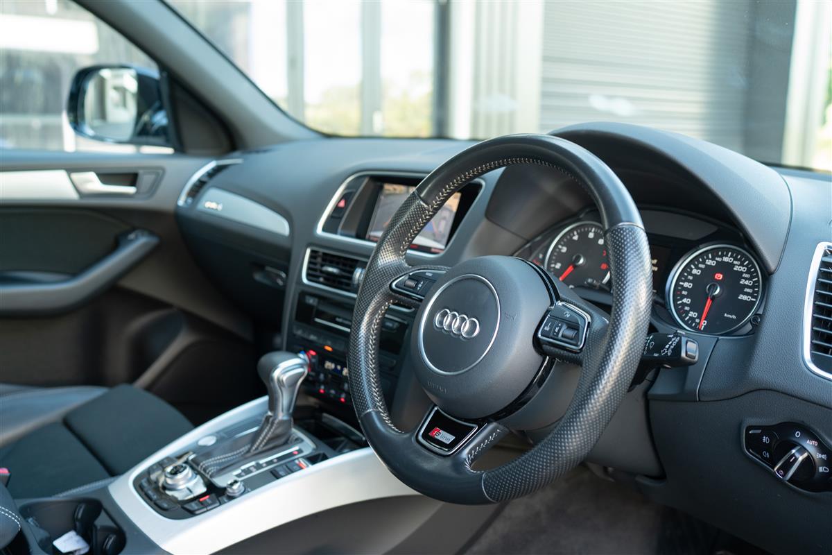 2016 Audi Q5 2.0T QUATTRO SLINE COMPETITION Carousel 14