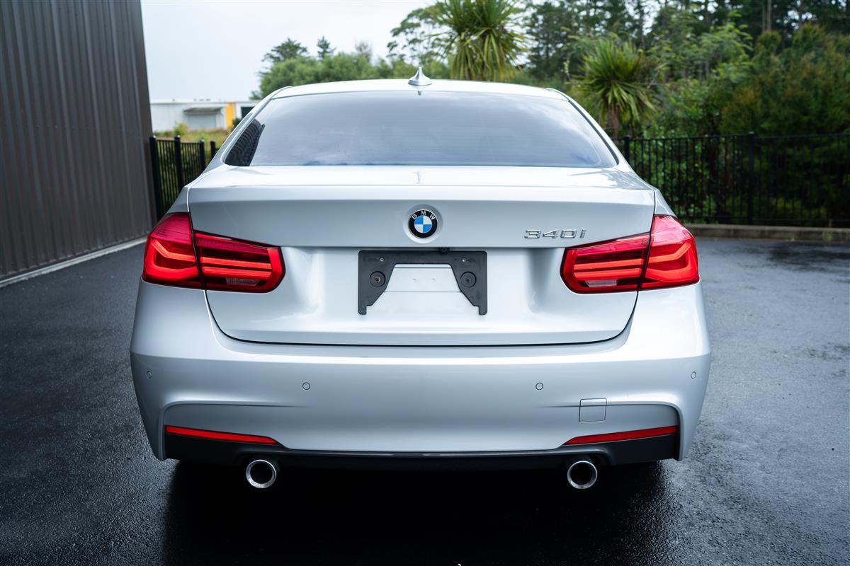 2016 BMW 340i LCI F30 M-SPORT B58 STOCK Carousel 8