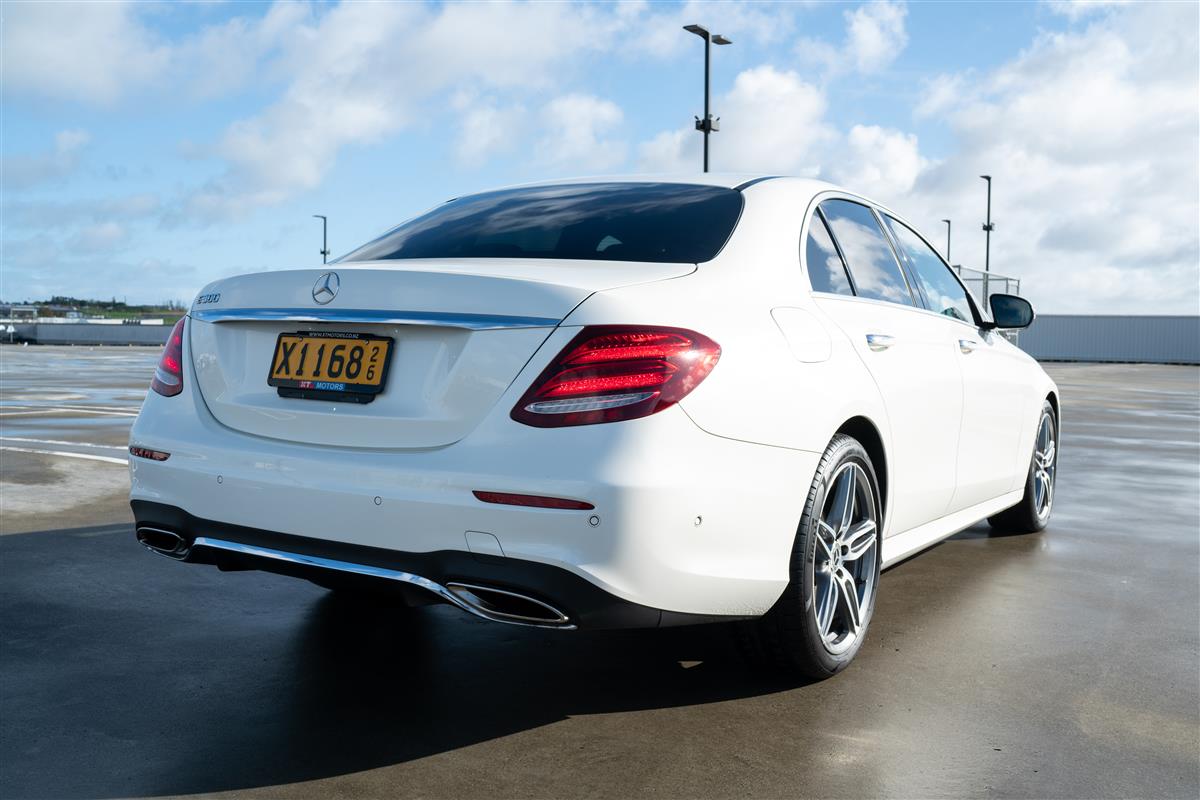 2019 Mercedes-Benz E 300 E300 AMG SPORT PACK GRADE 4.5 Carousel 4