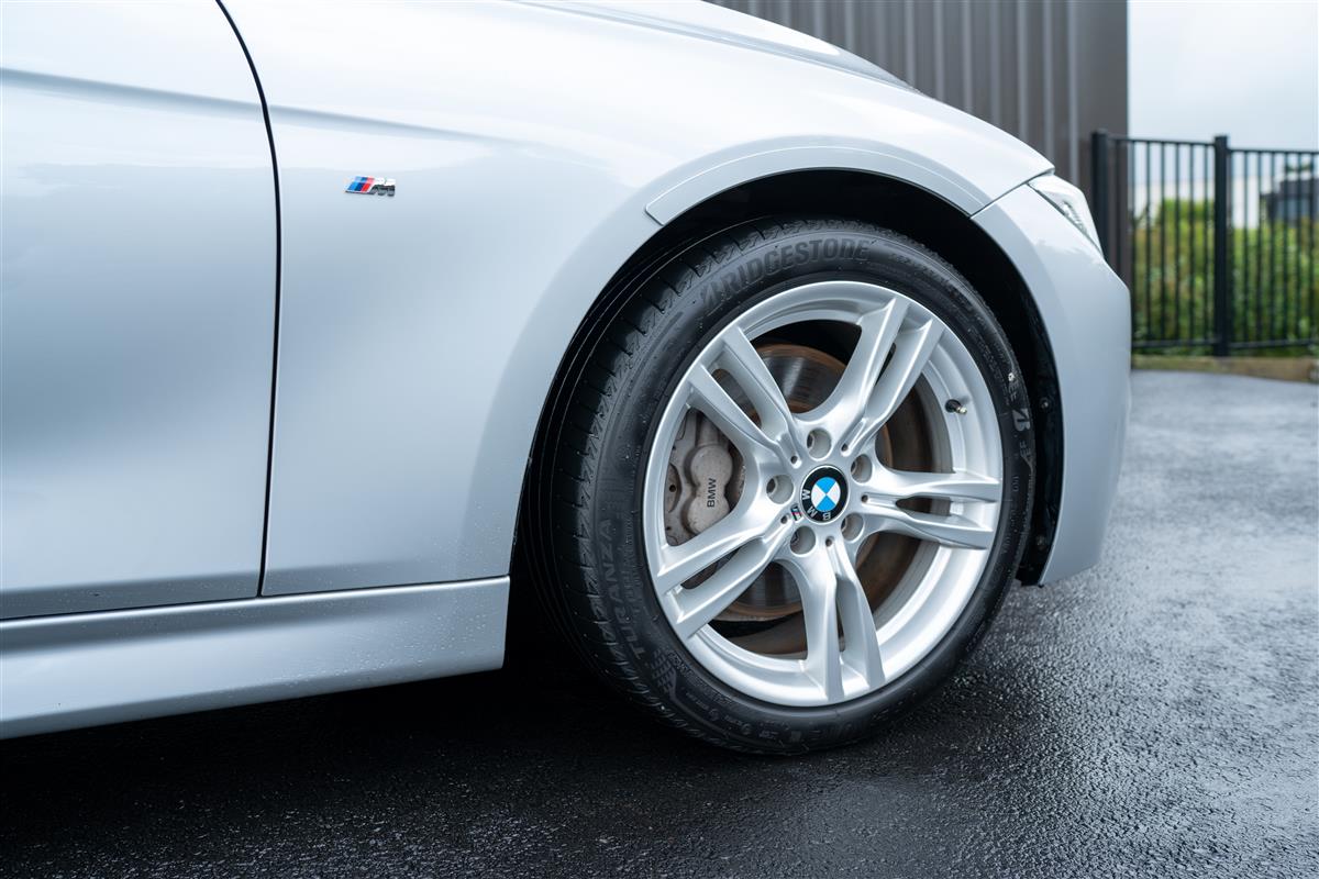 2016 BMW 340i LCI F30 M-SPORT B58 STOCK Carousel 25