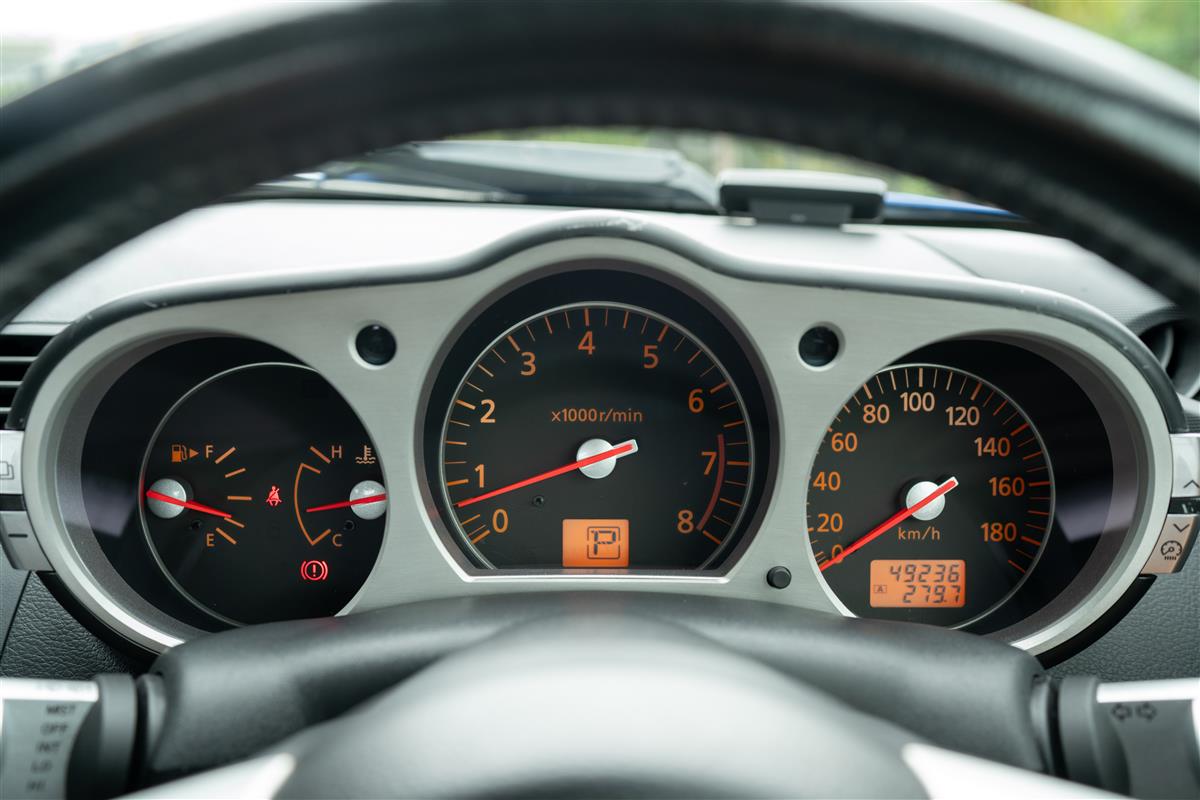 2005 Nissan Fairlady 350Z V6 VERSION ST LOW K Carousel 6