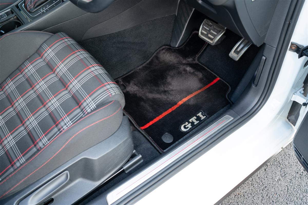 2018 Volkswagen Golf GTI GTI DYNAMIC PACK DCC GRADE 4.5 Carousel 14