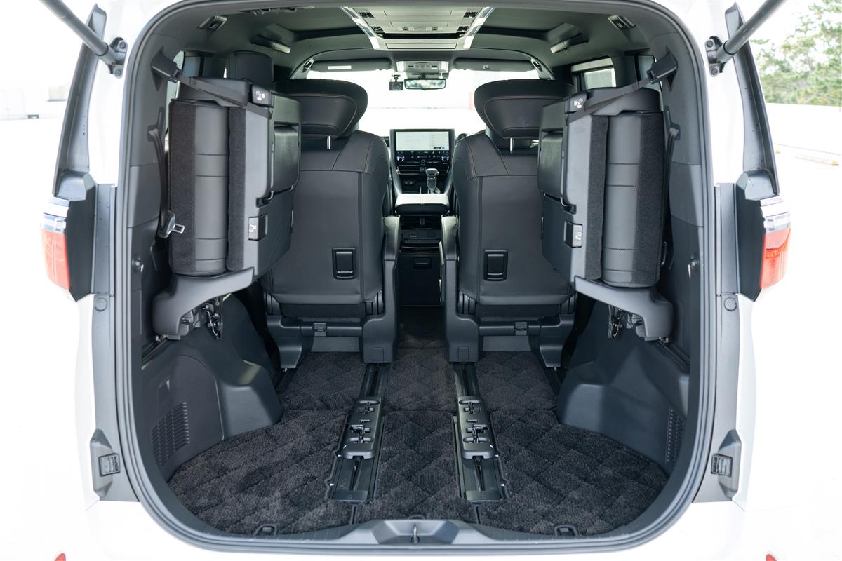 2025 Toyota Alphard HYBRID Z PREIMUM EXECUTIVE Carousel 8