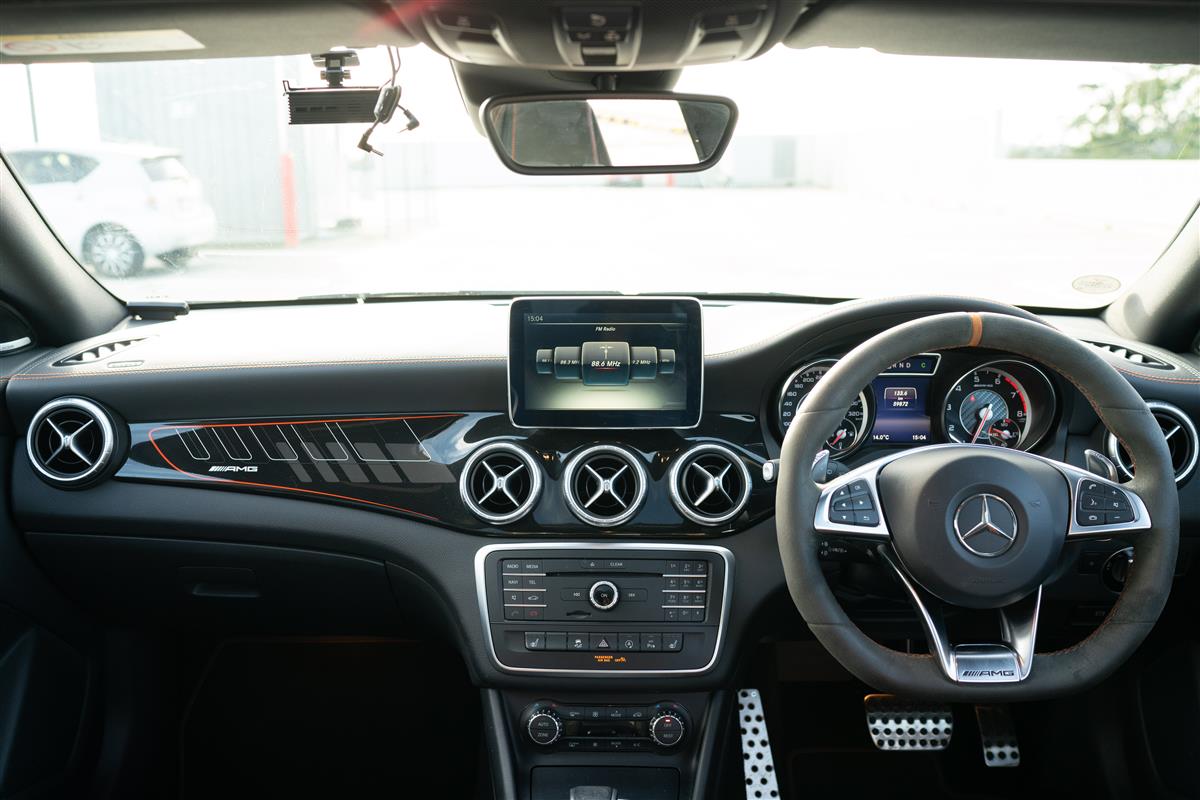 2015 Mercedes-Benz CLA 45 AMG ORANGE ART EDTION Carousel 15