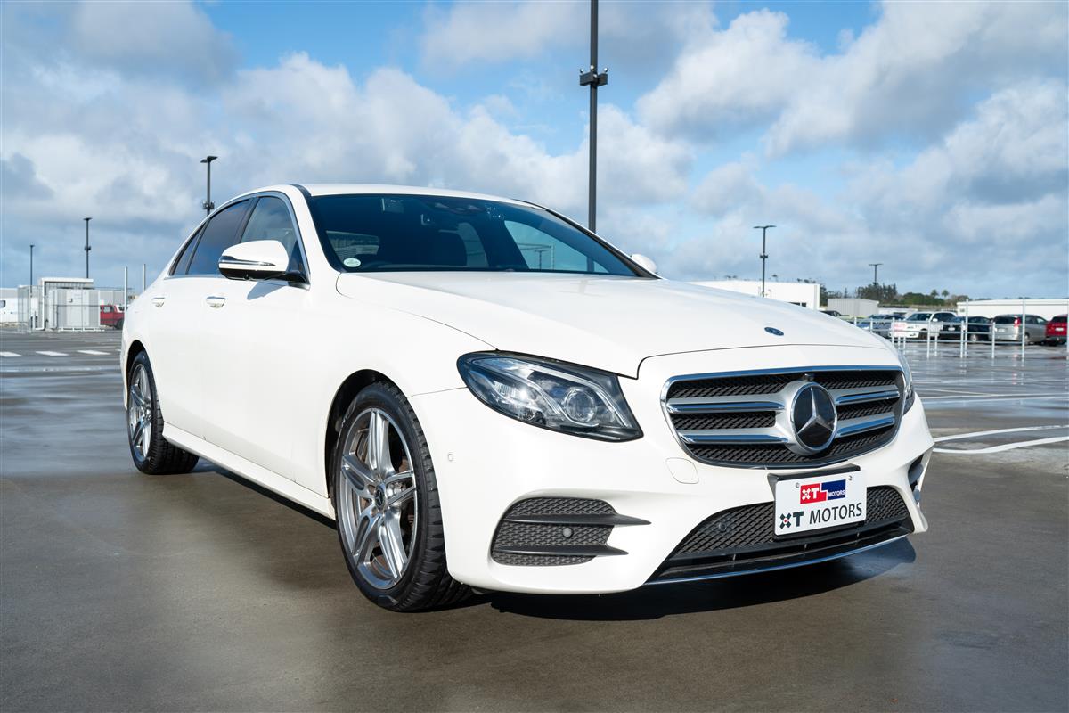 2019 Mercedes-Benz E 300 E300 AMG SPORT PACK GRADE 4.5 Carousel 1