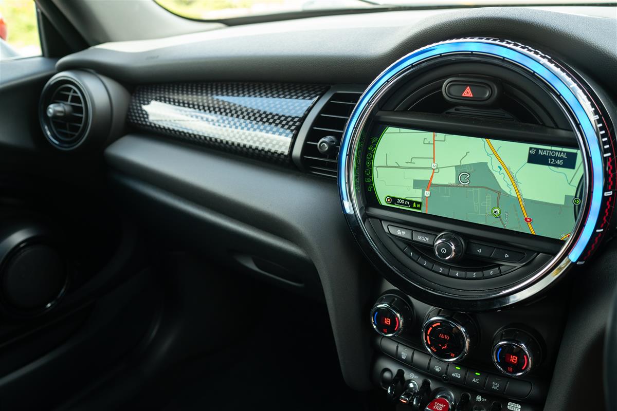 2018 MINI Cooper JOHN WORKS LCI Carousel 36