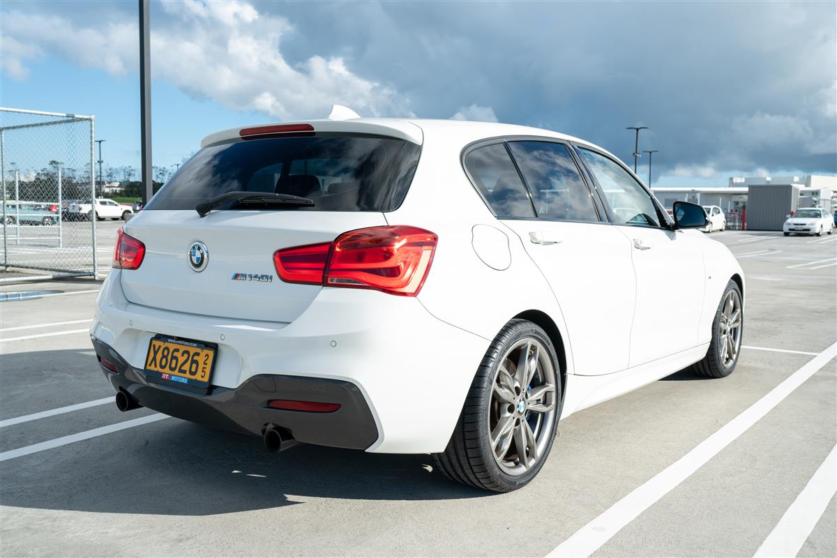 2017 BMW M140i M SPORT GRADE 4.5 Carousel 7