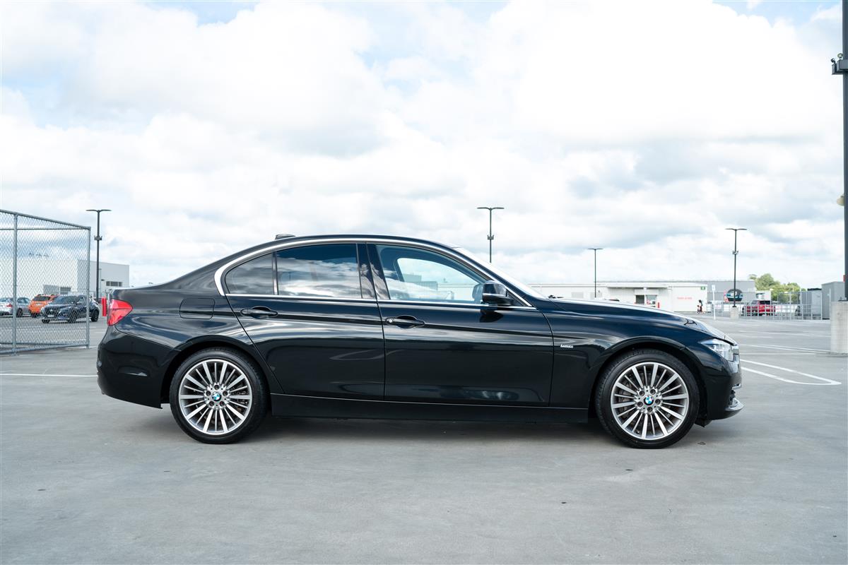 2017 BMW 340i LCI LUXURY LINE B58 240KW Carousel 20