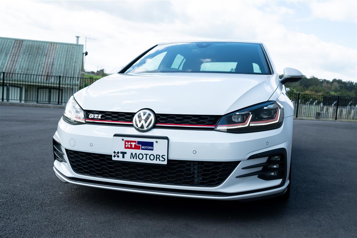 2018 Volkswagen Golf GTI GTI DYNAMIC PACK DCC GRADE 4.5 Carousel 12