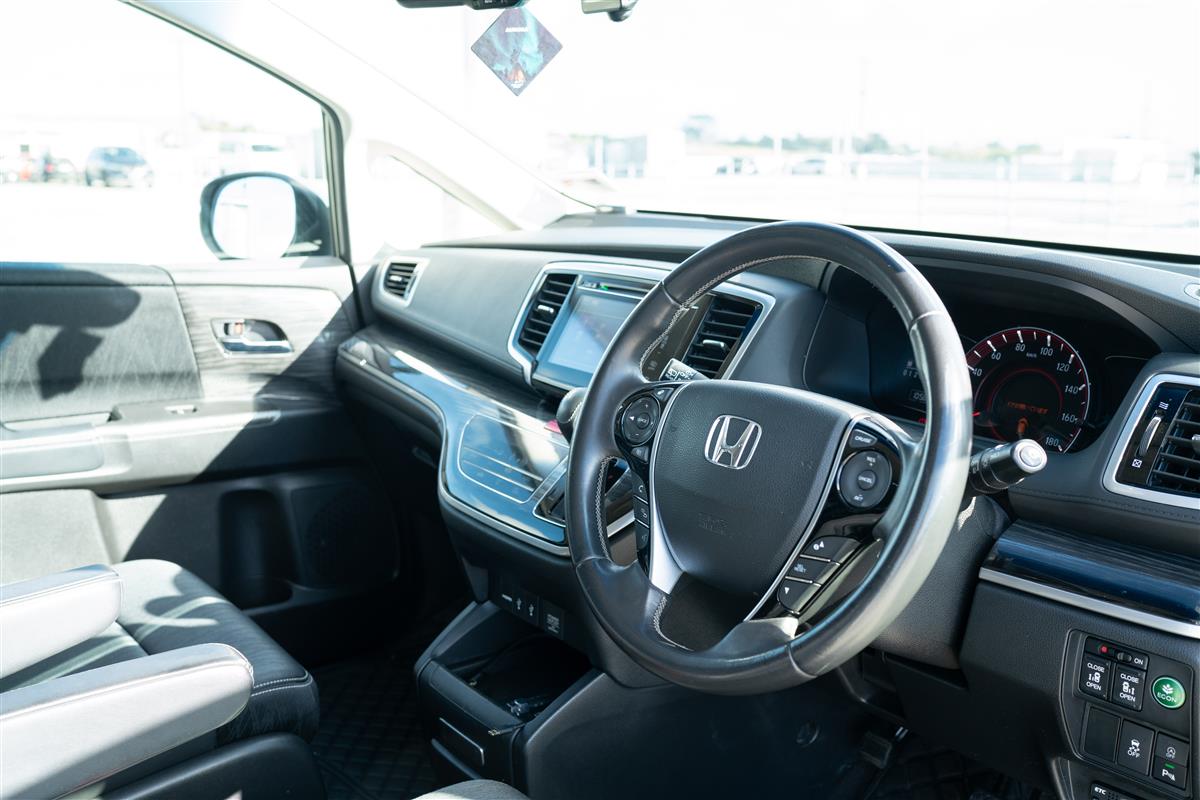 2013 Honda Odyssey ABSOLUTE 2.4L TOP SPEC 360 CAMERA Carousel 12