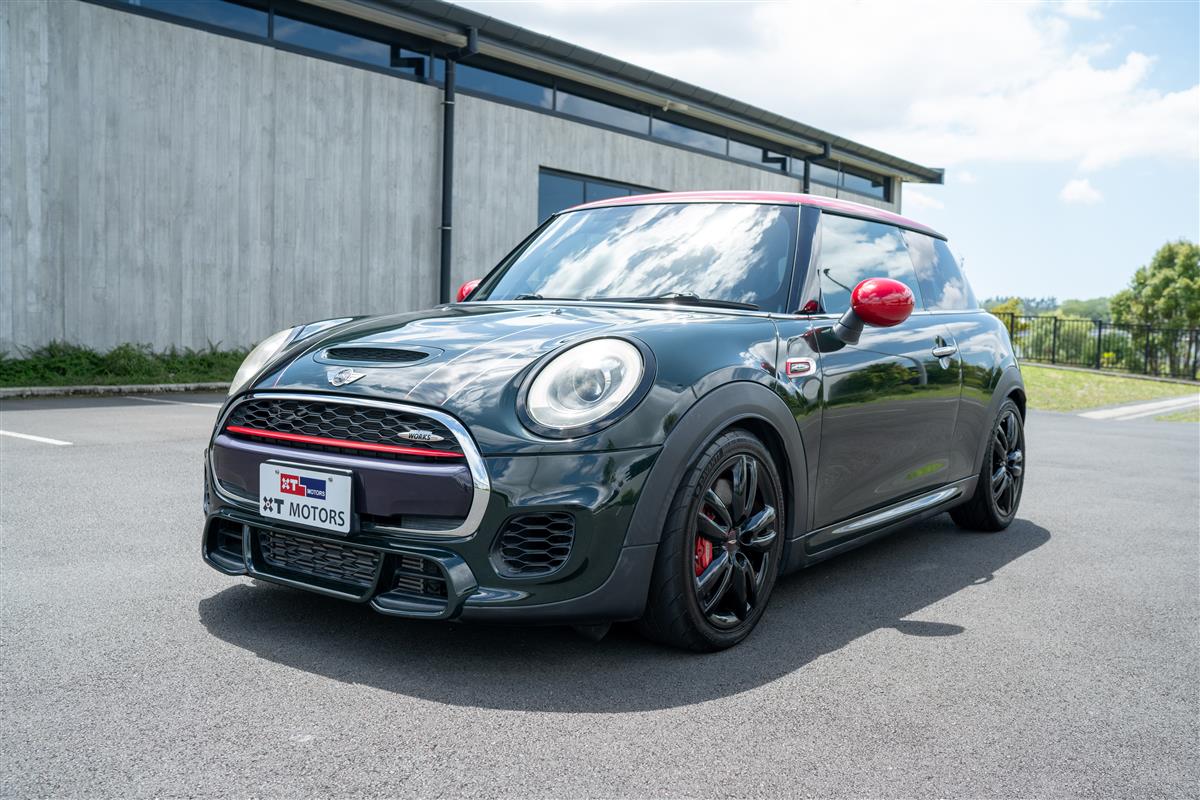 2018 MINI Cooper JOHN WORKS LCI Carousel 11