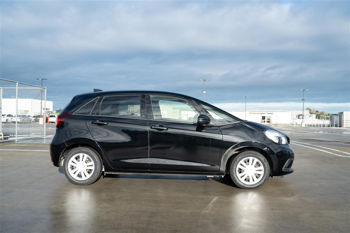 2020 Honda Fit 1.3L PURE PETROL LOW KS