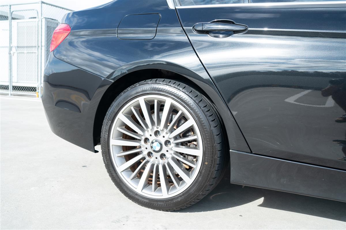 2017 BMW 340i LCI LUXURY LINE B58 240KW Carousel 5