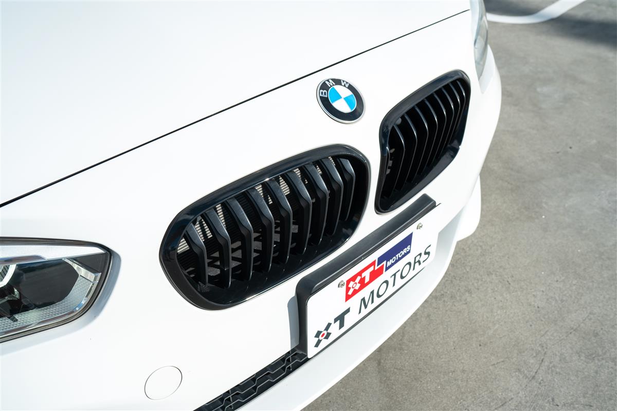 2017 BMW M140i M SPORT GRADE 4.5 Carousel 4