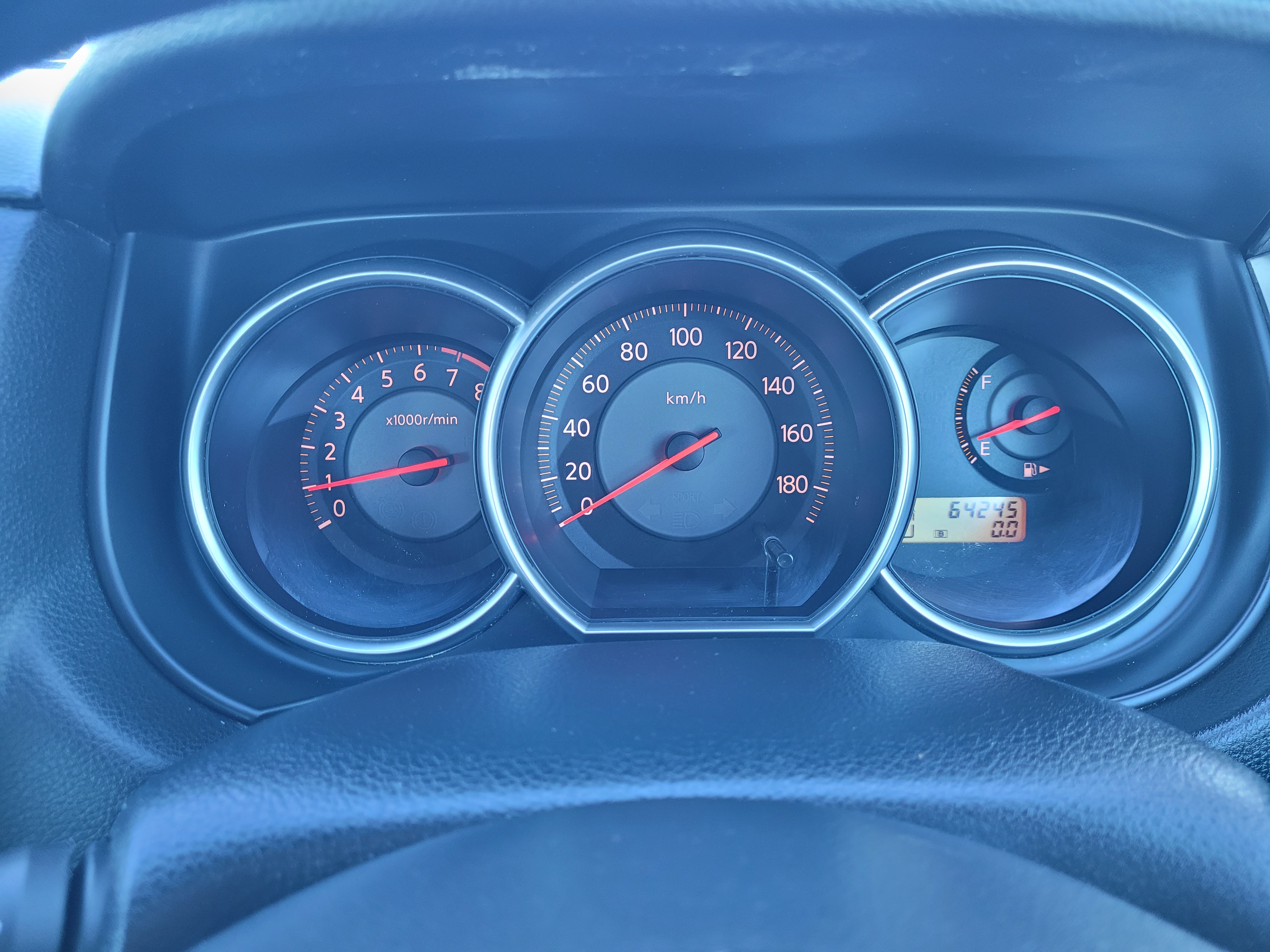 Nissan Tiida Latio Carousel 8