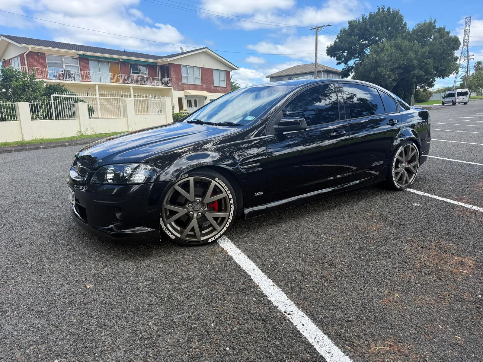 2006 Holden commodore v8 supercharged Carousel 3