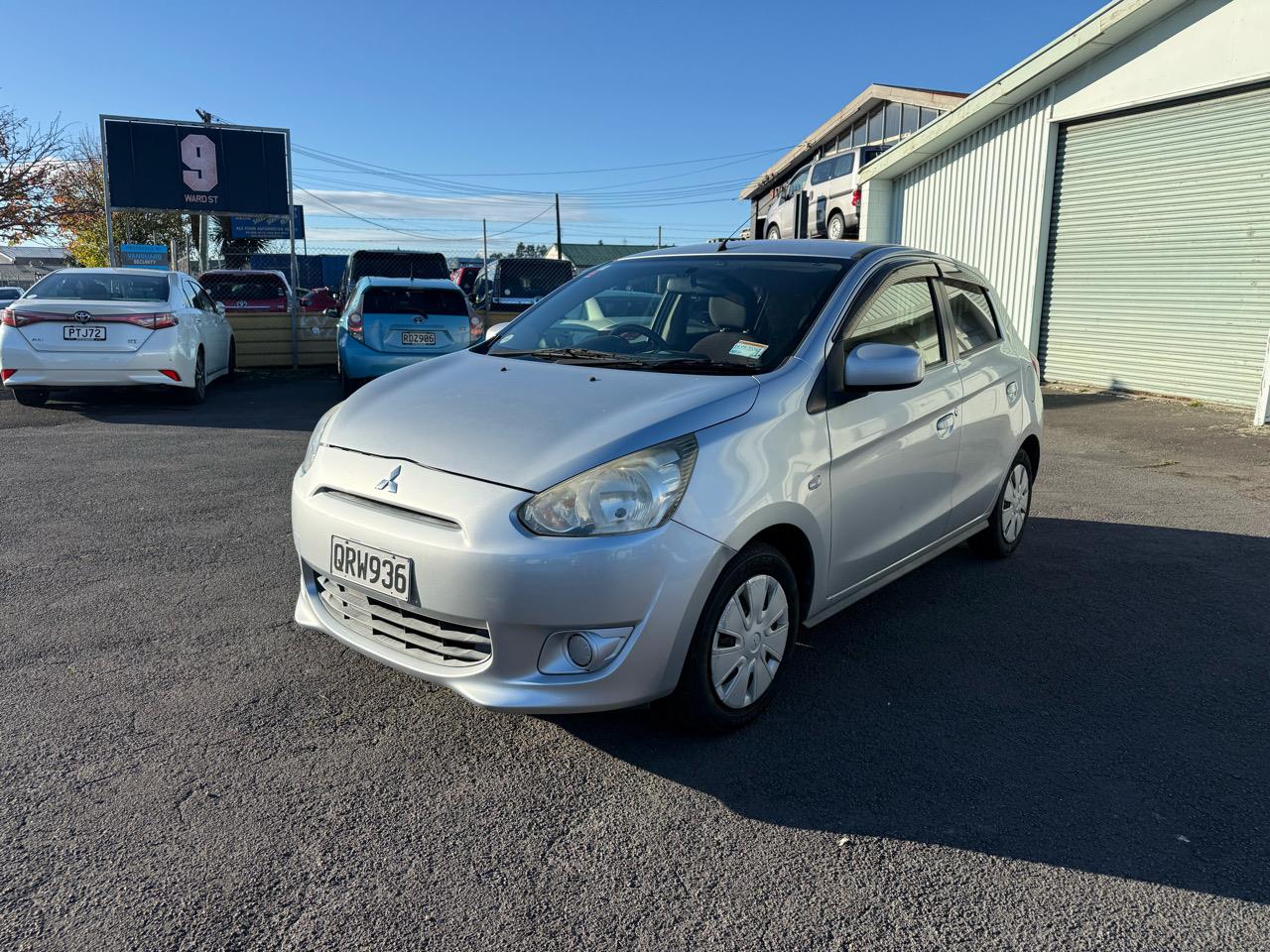 2015 Mitsubishi Mirage Low kms Carousel 9