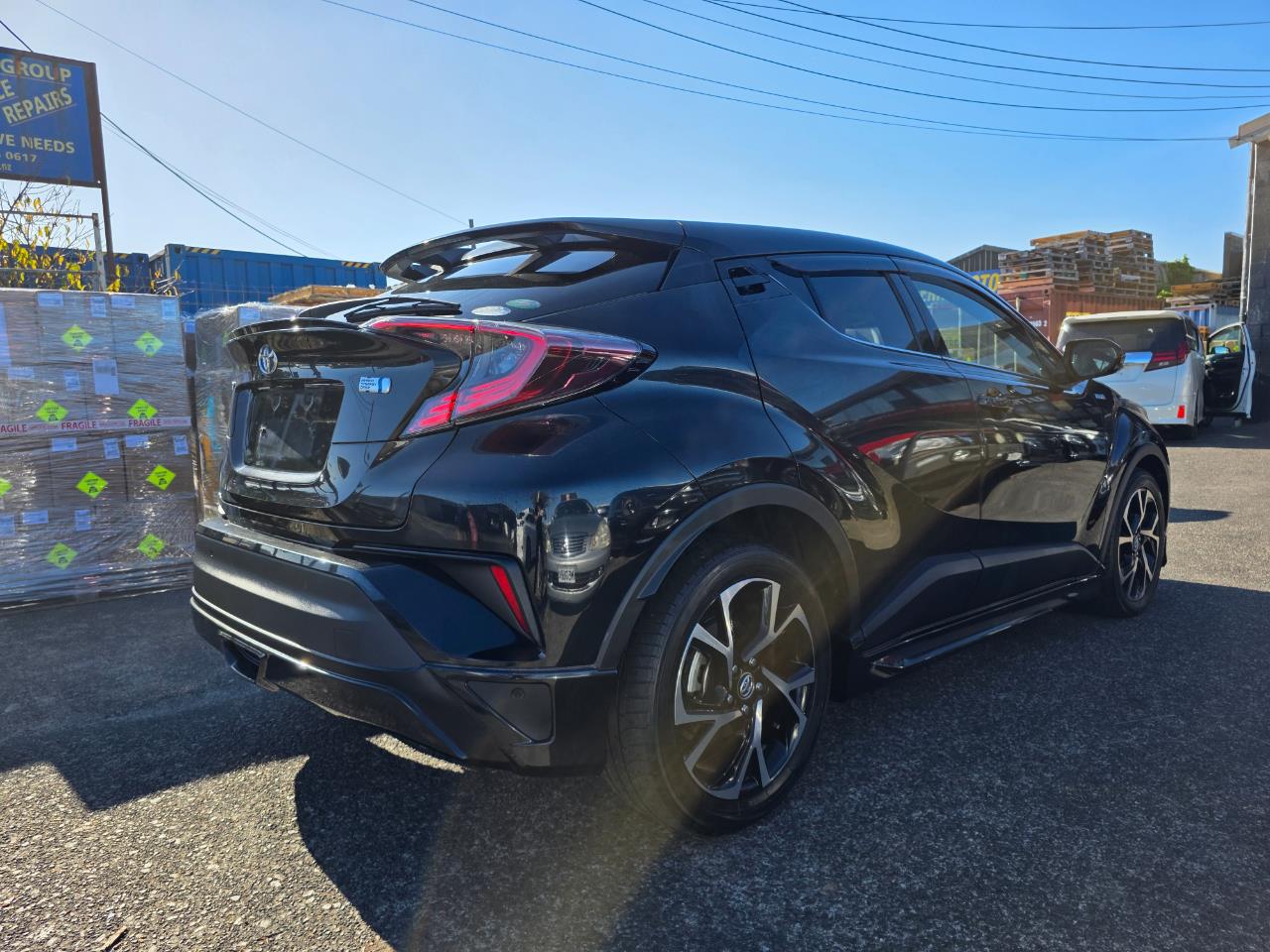 2017 Toyota C-HR G Model Reversing Camera, Parking Sensors, Cruise Control ! Carousel 11