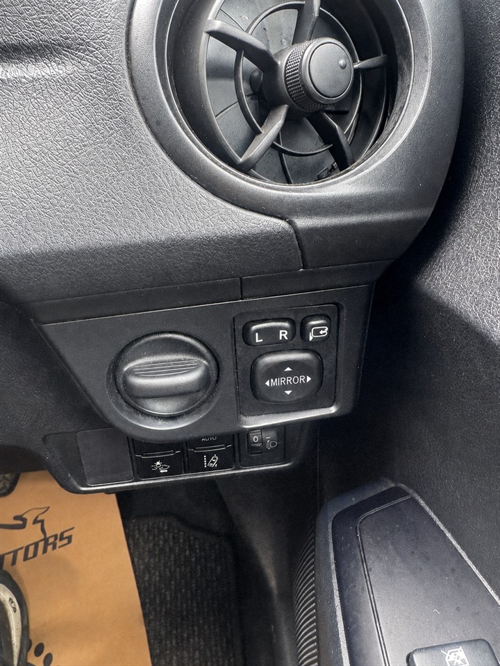 2018 Toyota Corolla Fielder hybird Carousel 3