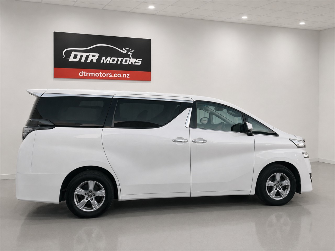 2015 Toyota VELLFIRE 2.5X 4WD 8SEAT Carousel 14