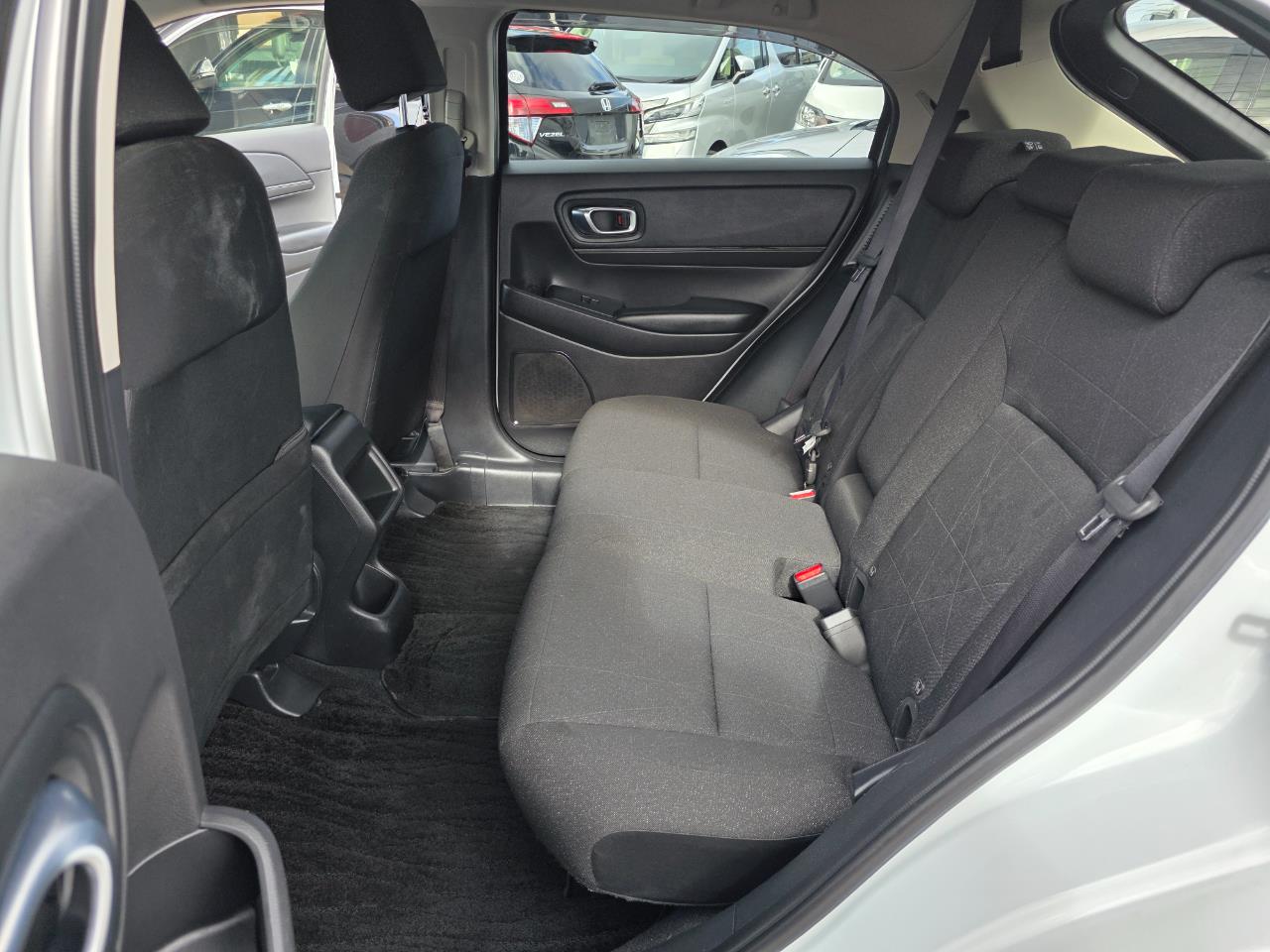 2021 Honda Vezel E-HEV Z Model with Reversing Camera, Parking Sensors, Cruise Control ! Carousel 5