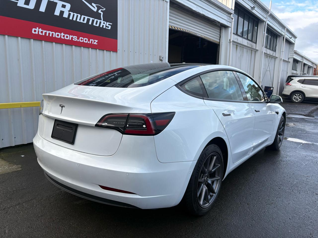 2021 TESLA MODEL 3 STD RANGE PLUS Carousel 11