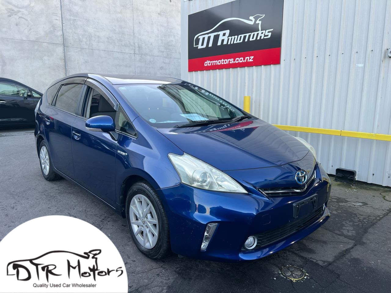 2012 Toyota Prius ALPHA S