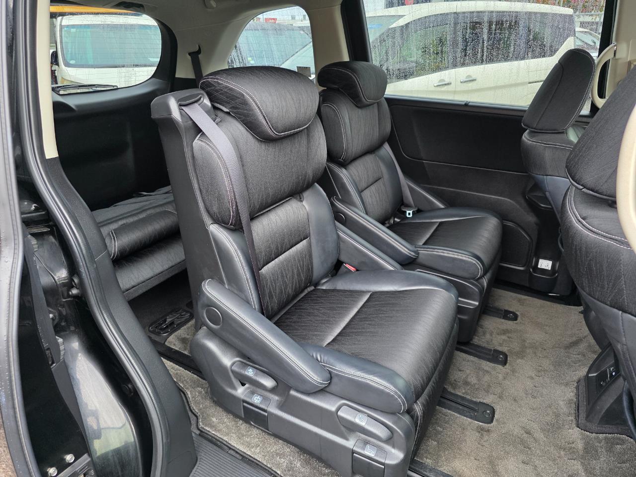 2016 Honda Odyssey Hybrid Absolute S EX PA Model 7 Seaters with Reversing Camera, Cruise Control ! Carousel 4
