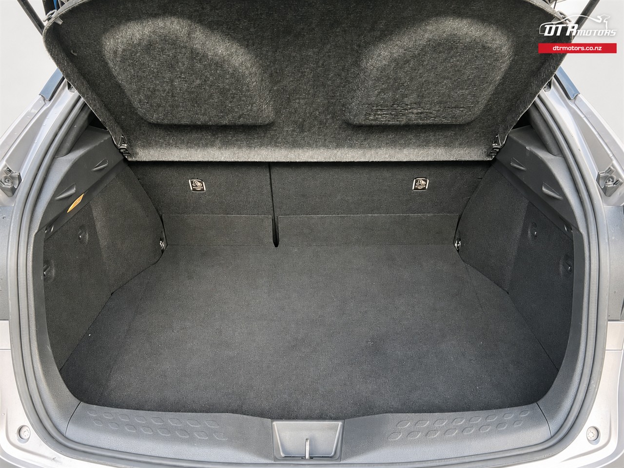 2017 Toyota C-HR G Model Carousel 6