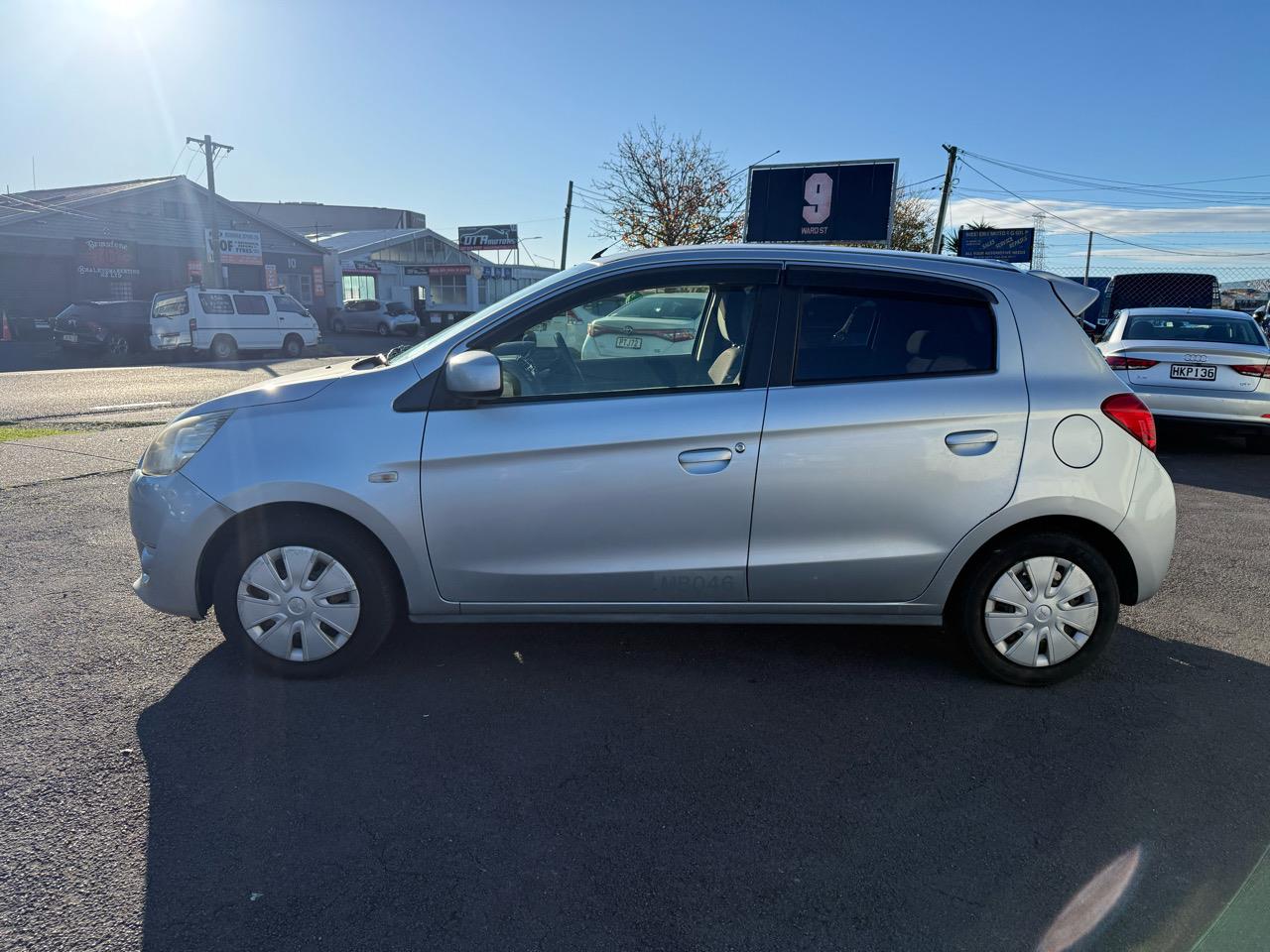 2015 Mitsubishi Mirage Low kms Carousel 10