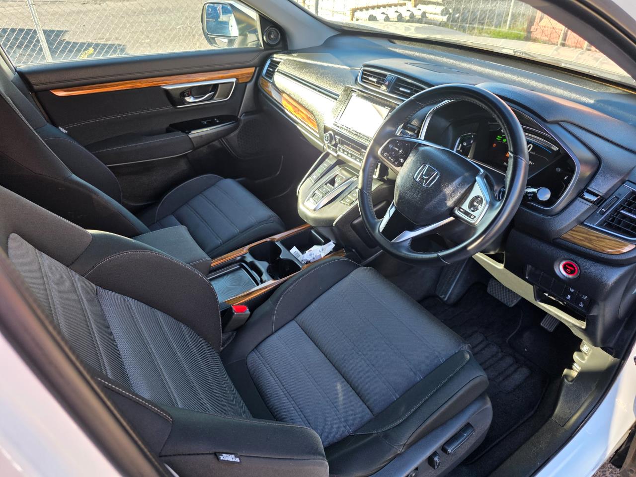 2019 Honda CR-V Hybrid with Reversing Camera, Cruise Control ! Carousel 7