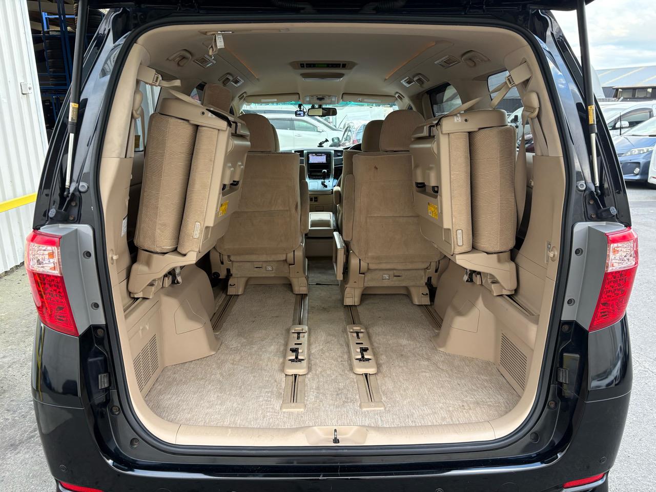 2012 Toyota Alphard 7 Seaters with Reversing Camera, Parking Sensors ! Carousel 17