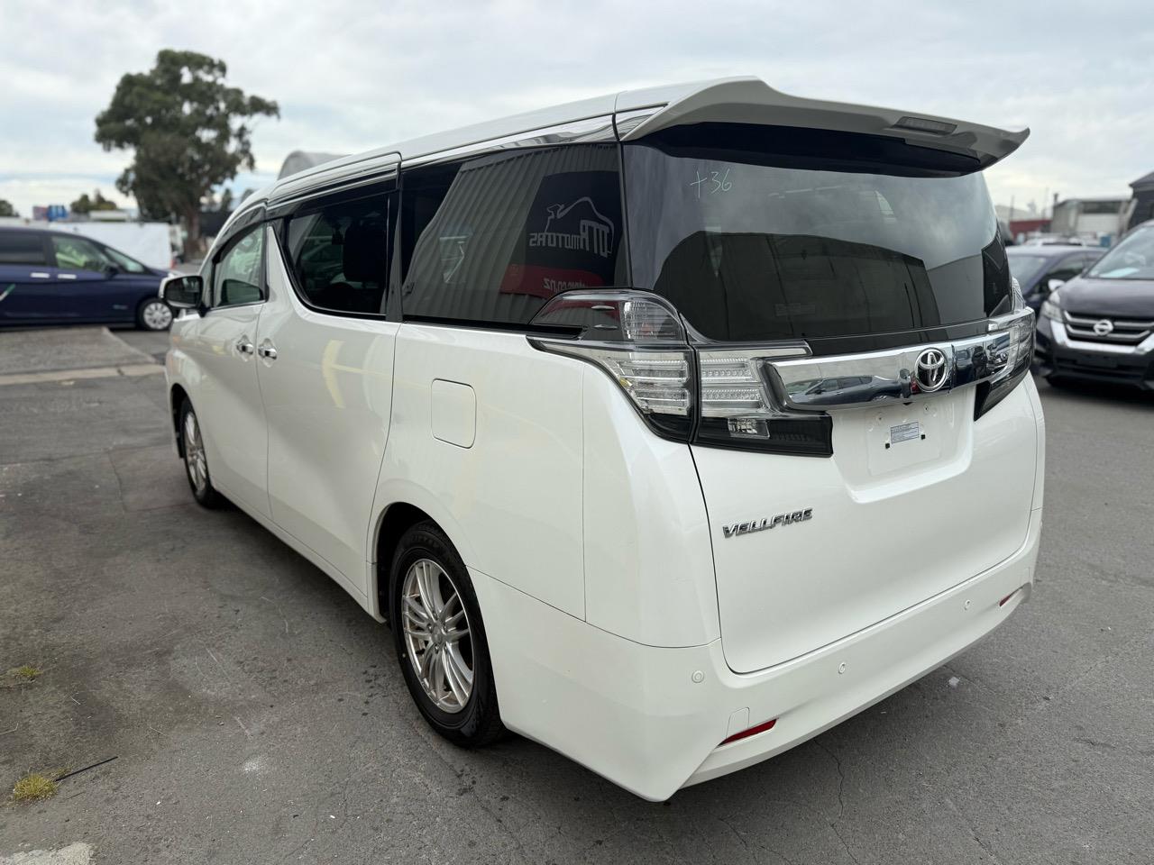 2016 Toyota VELLFIRE 2.5V Carousel 10