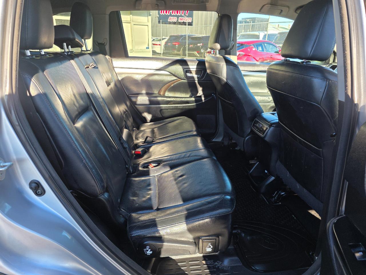 2014 Toyota Highlander GXL AWD 3.5P with Reversing Camera, Parking Sensors, Cruise Control ! Carousel 6