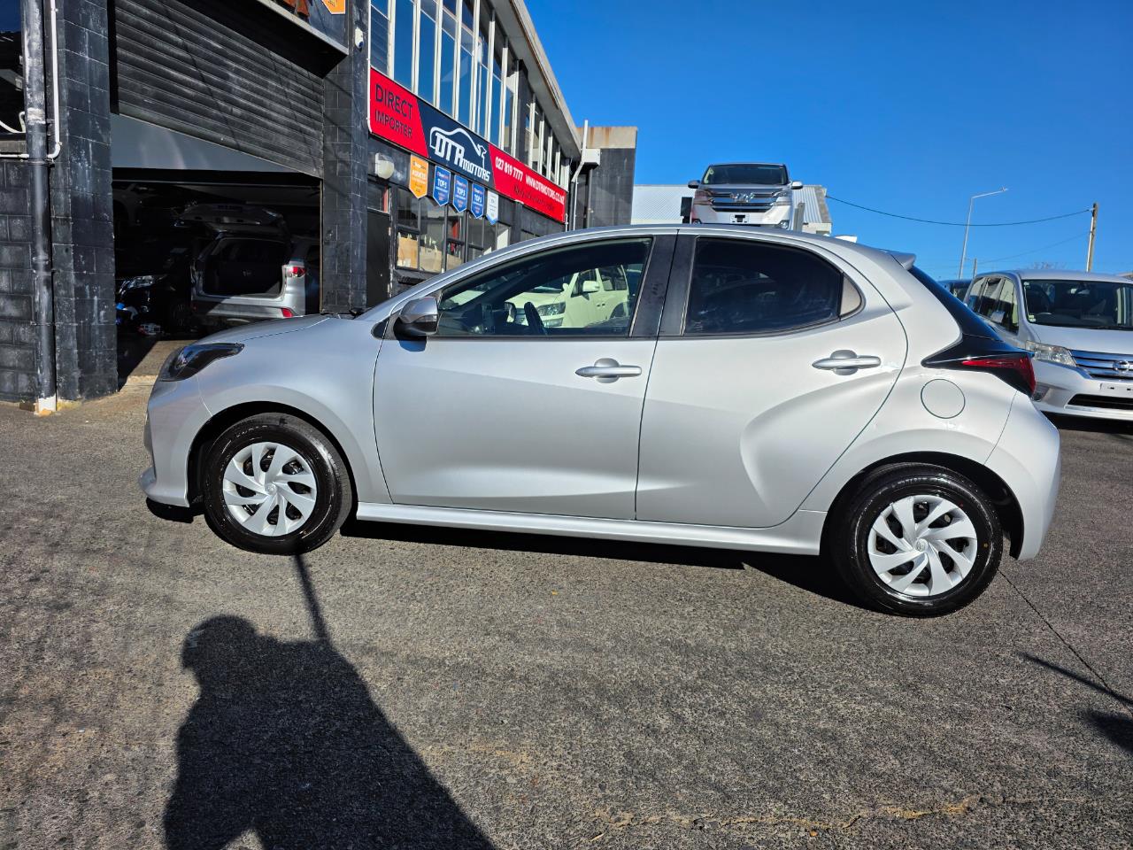 2021 Toyota Yaris Hybrid X with Reversing Camera, Parking Sensors, Cruise Control ! Carousel 12