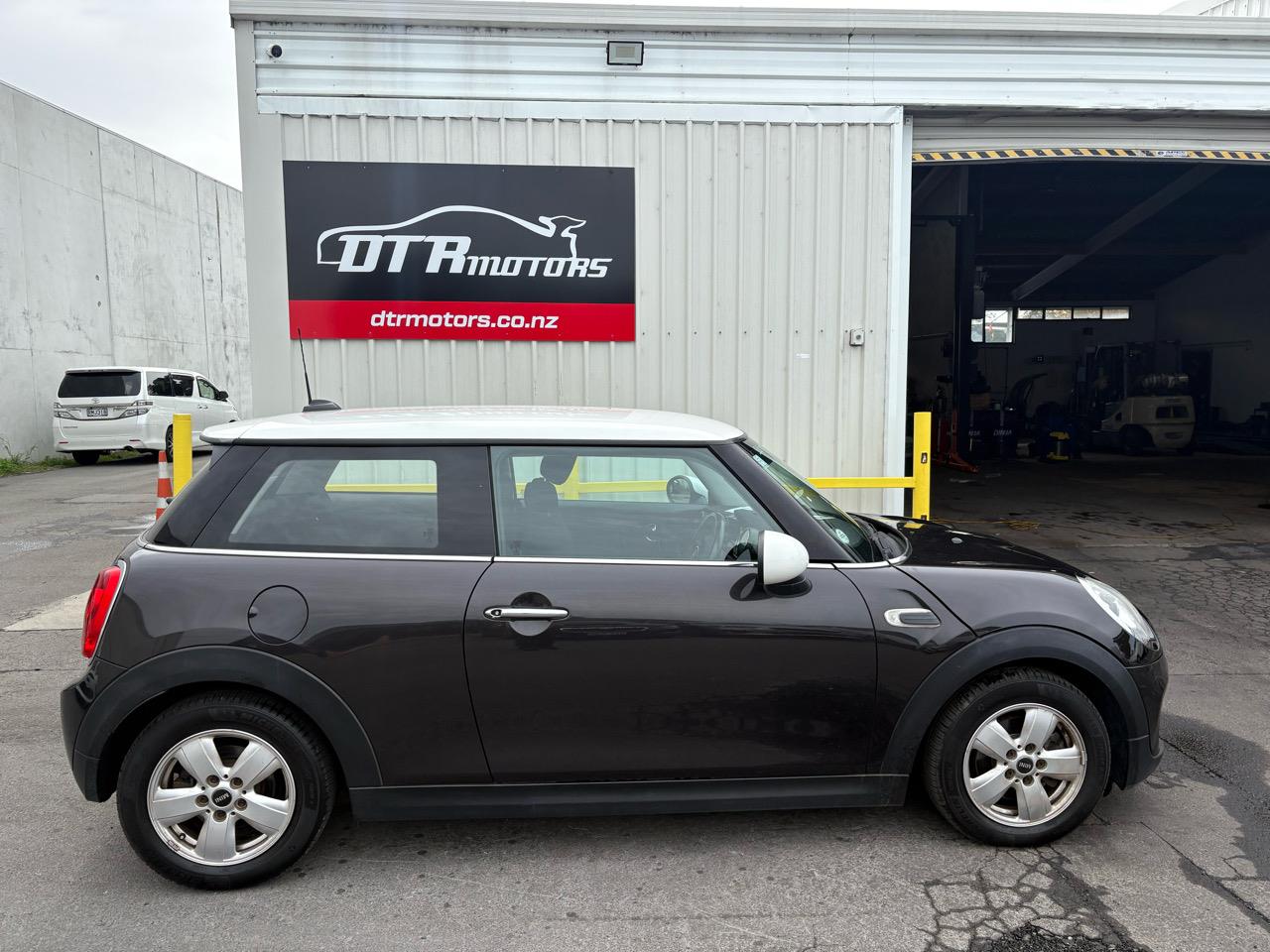 2015 Mini COOPER Carousel 13
