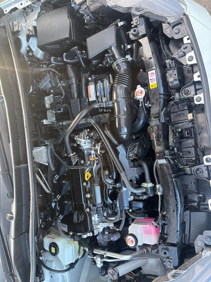 2020 Toyota Yaris Hybrid X Carousel 5