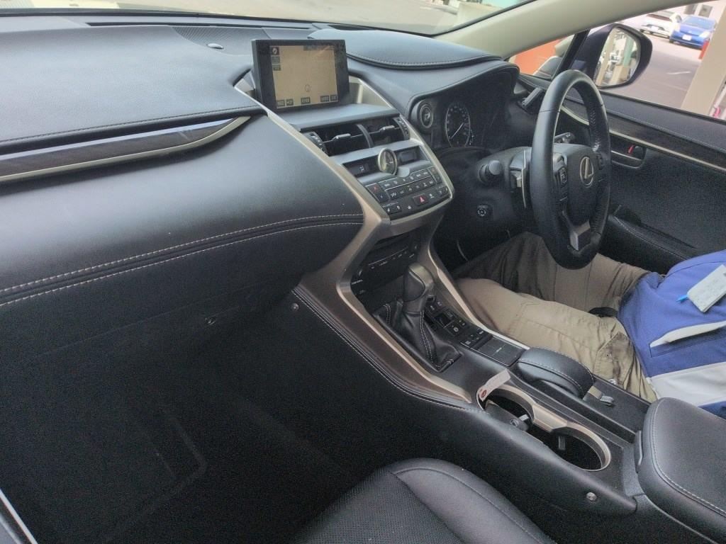 2014 Lexus NX NX300H VERSION L Carousel 2