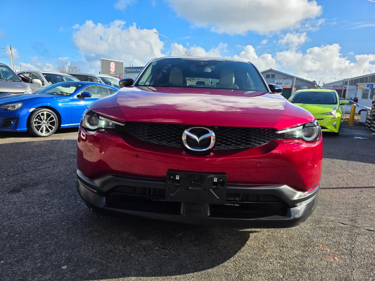 2020 Mazda MX-30 Hybrid Skyactiv G Model with Reversing Camera, Parking Sensors, Cruise Control ! Carousel 11