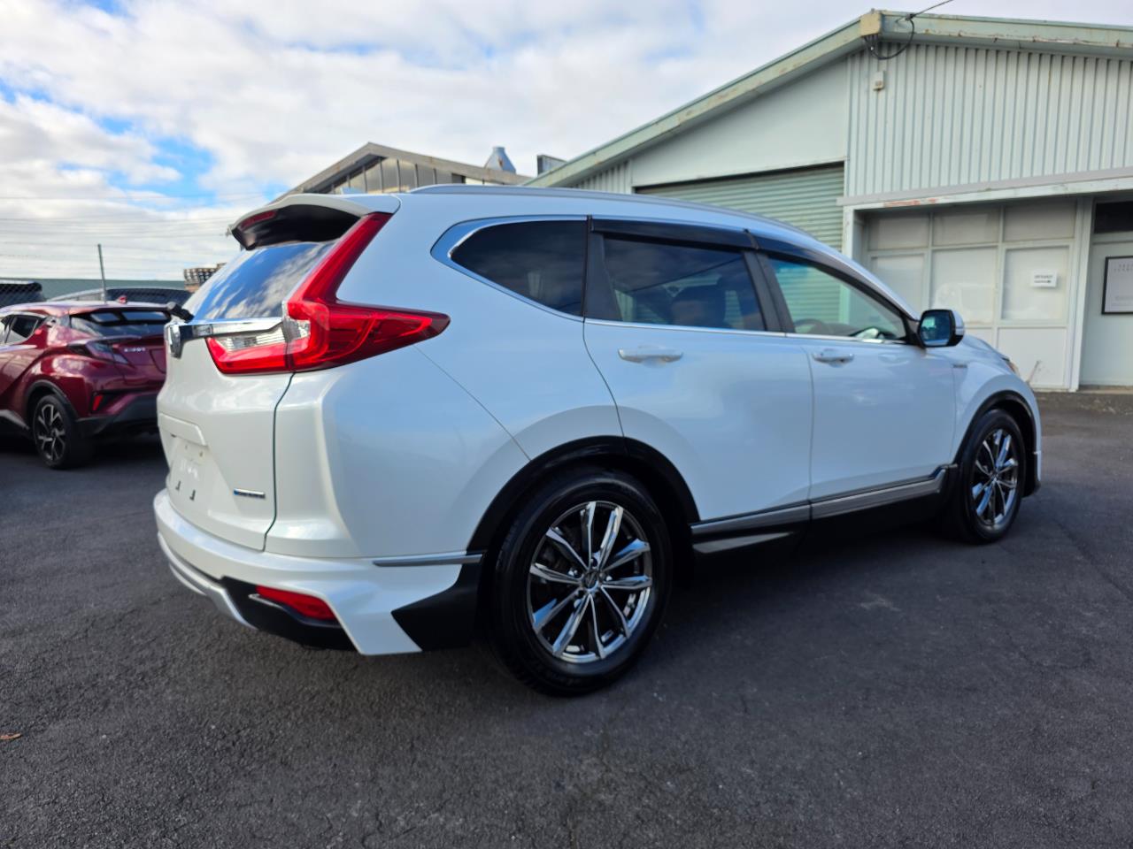 2019 Honda CR-V Hybrid EX Masterpiece with Load of Features ! Carousel 7