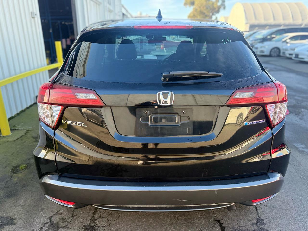 2015 Honda Vezel Hybrid with Reversing Camera ! Carousel 10