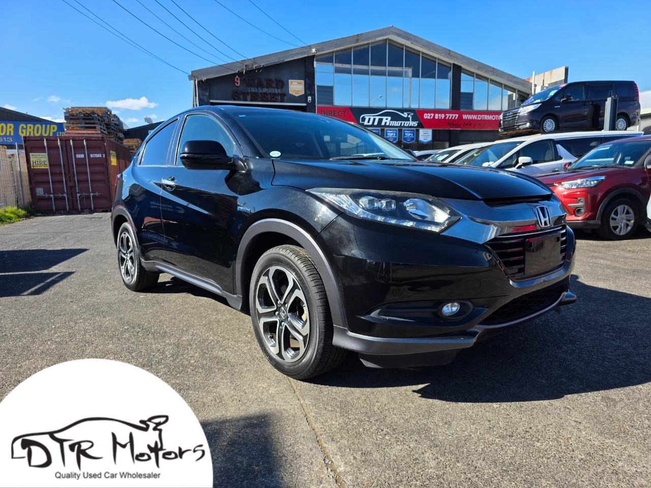 2014 Honda Vezel Hybrid X with Reversing Camera, Cruise Control ! Carousel 1