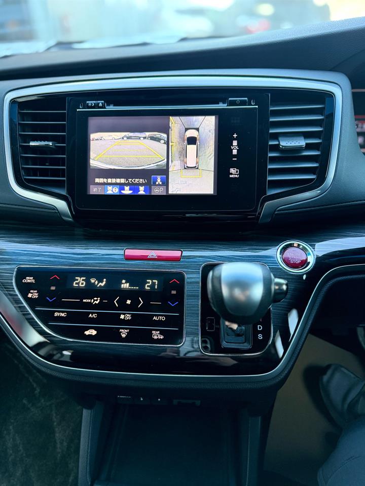 2013 Honda Odyssey Absolute, Half Leather Seat, Cruise Control, Reversing Camera ! Carousel 17