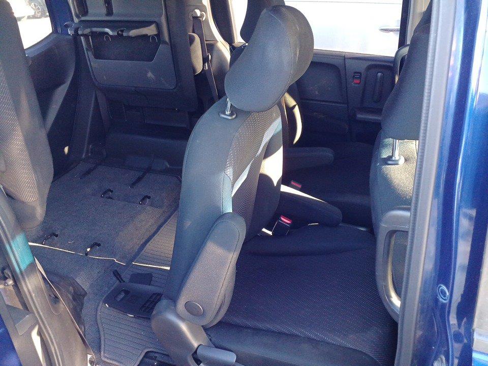 2013 Honda FREED Hybrid 6 Seaters Carousel 2