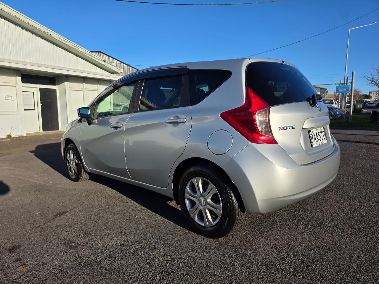 2016 Nissan Note Special Price ! Carousel 12