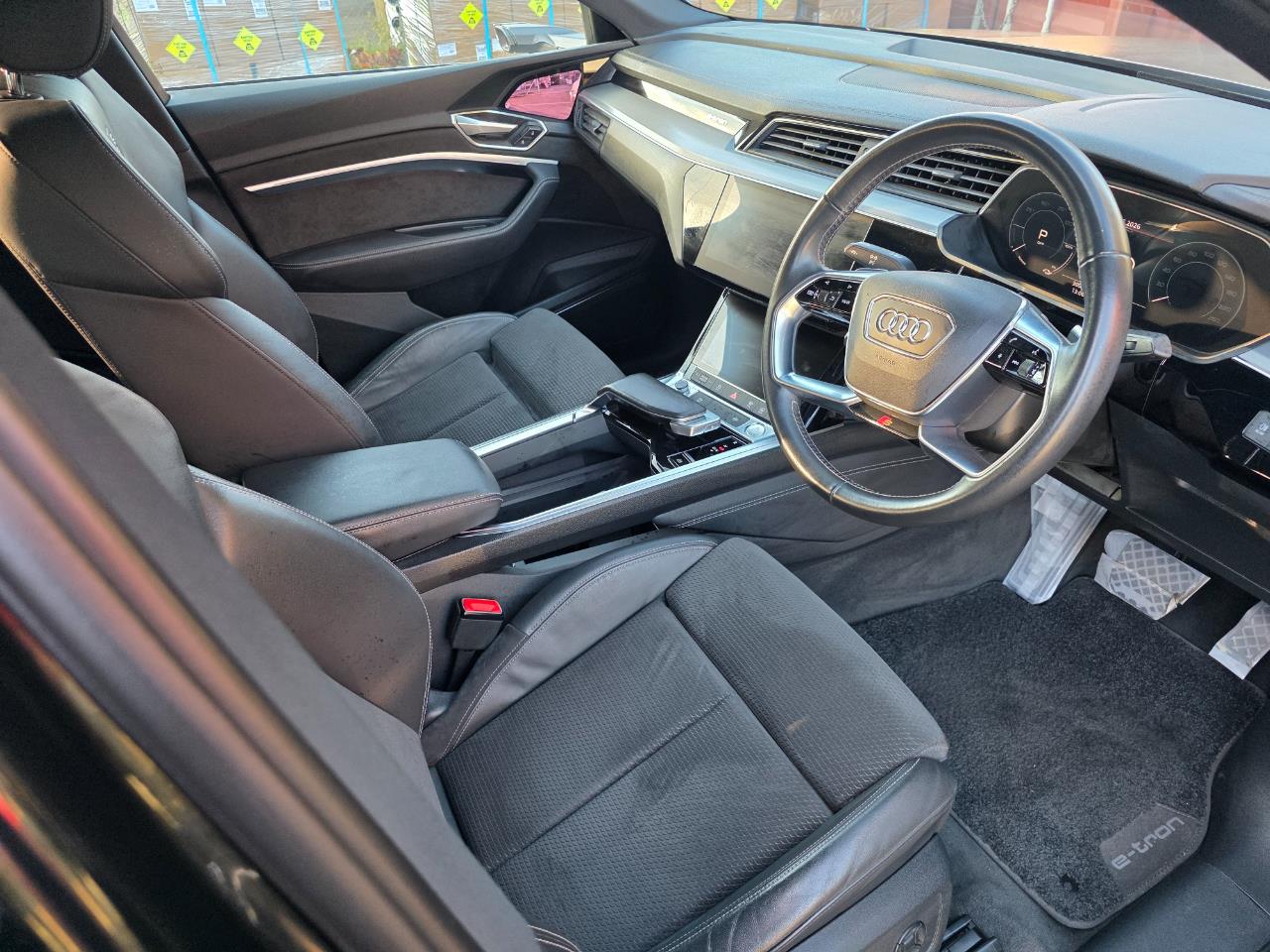 2021 Audi e-tron 55 QUATTRO S LINE 4WD Carousel 1