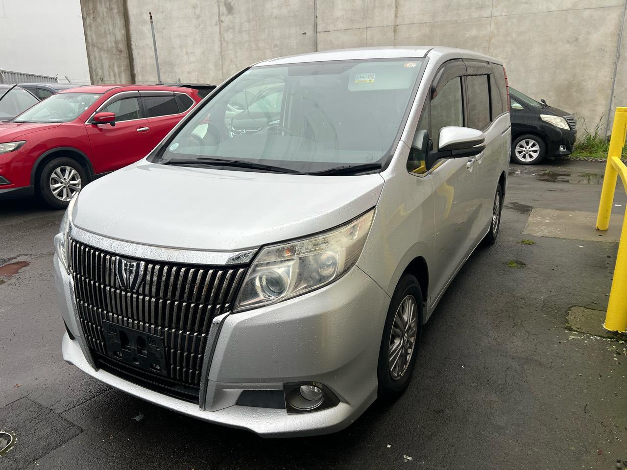 2015 Toyota ESQUIRE XI Carousel 11